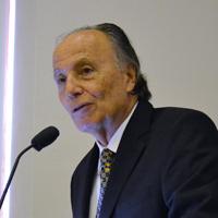 Nicolo Gligo, Director del Centro de Análisis en Políticas Públicas del Instituto de Asuntos Públicos de la Universidad de Chile.